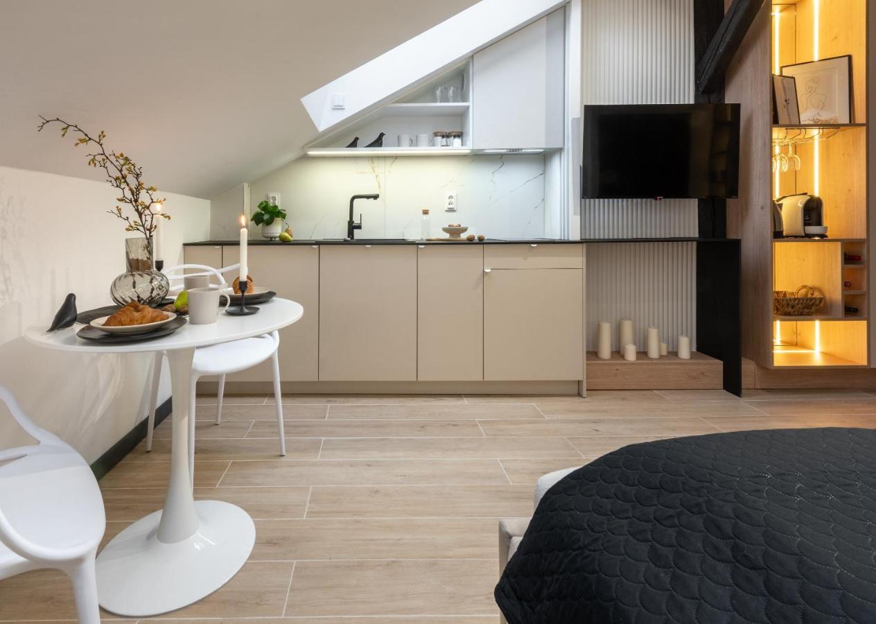 Skyline Apartments Krakow Luaran gambar